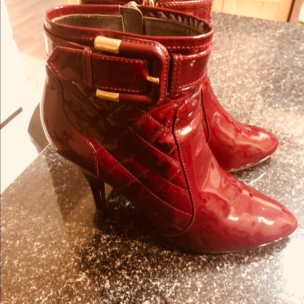 Authentic Burberry boots, gorgeous!!! Size 41